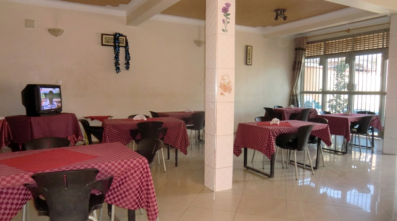 KABZ HOTEL restaurant and dining area
